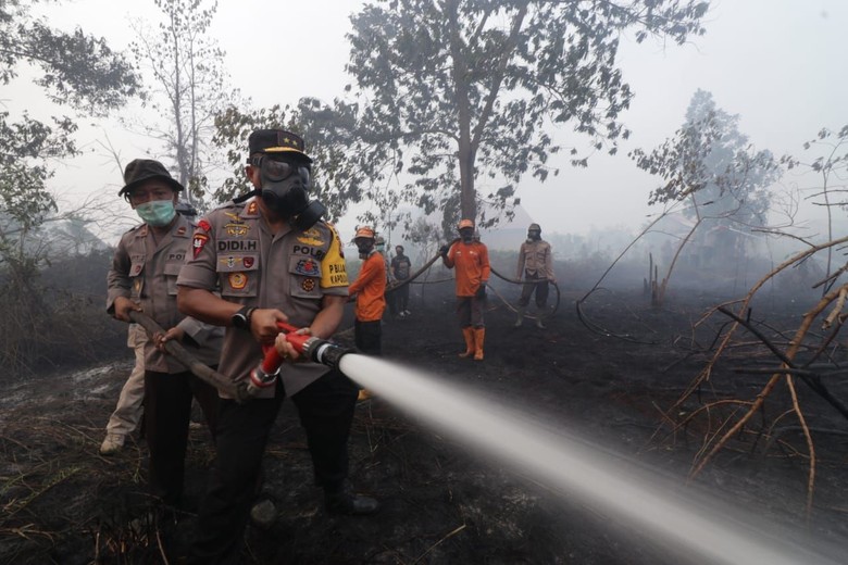 Kapolda Kalbar: Jika Ada Orang Bakar Lahan Laporkan Kapolda Kalbar: Jika Ada Orang Bakar Lahan Laporkan