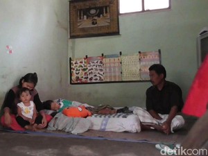 Tolong! Kaki Siti Badriyah Bengkak Parah dan Tak Bisa Jalan