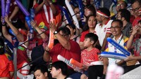 Dukungan terus diberikan meski tim bulutangkis beregu putra Indonesia dikalahkan oleh China dengan skor 1-3.