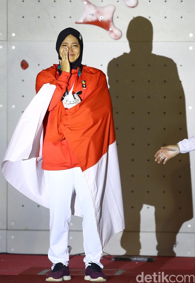 Keduanya jadi sorotan netizen. Tak hanya karena keberhasilannya meraih dua medali sekaligus, tapi juga pembuktian bahwa atlet berhijab Indonesia semakin menunjukkan taringnya di kancah internasional. Foto: Rachman Haryanto