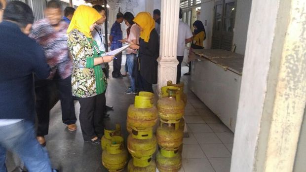 Miris, LPG buat Orang Miskin Masih Ditemukan di Rumah Makan