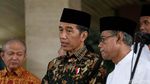 Jokowi Serahkan Dua Sapi Limosin ke PP Muhammadiyah