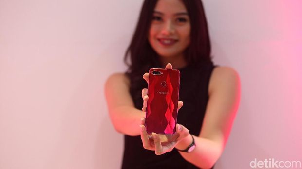 Oppo Klaim Penjualan A3s Sesukses F7