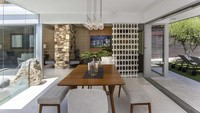 Rumah satu lantai ini masih punya banyak lahan untuk pengembangan. Istimewa/mansionglobal.com