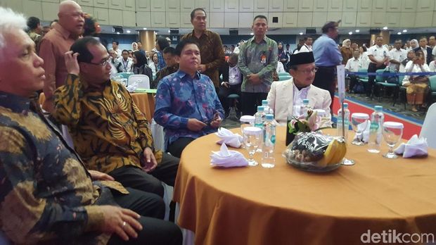 Menhub Hingga BJ Habibie Hadiri Bedah Buku Lima Windu BPPT