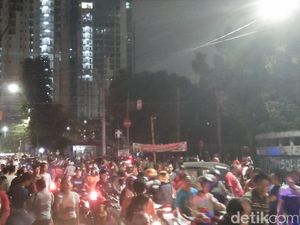 Tawuran Bubar, Lalu Lintas di Menteng Tenggulun Dibuka Kembali