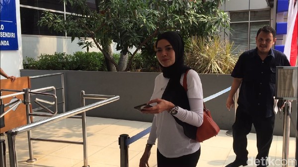 Difitnah oleh Sam Aliano, Nikita Mirzani Laporkan Balik