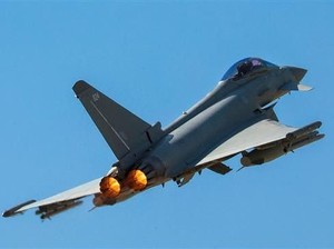 Jet-jet Tempur Inggris Meluncur ke Qatar