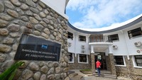MSC juga memiliki asrama atlet bagi putera dan puteri. Masing-masing mampu menampung 50 atlet dan 7 pelatih. Di dalam asrama juga dilengkapi dengan fasilitas rekreasi seperti fitness atau gym sebagai penunjang.