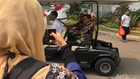Saya juga mundur dari kepengurusan Partai Golkar, ujar politikus Golkar itu.