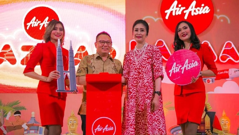 Launching AirAsia Bazaar (dok. BRI) Launching AirAsia Bazaar (dok. BRI)