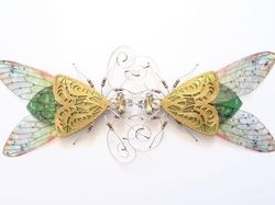 Keren! Ketika Limbah Komputer Disulap Jadi Serangga Cantik