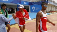 Perolehan medali Indonesia di Asian Games 2018 sudah bertambah. Cabang dayung (rowing) kembali menyumbang medali, kali ini perak dari nomor Mens Quadruple Sculls.