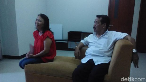 Edison Ginting, dan Lucia Sriati, orang tua Anthony Ginting 