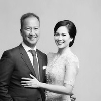 Mantan model dan istri Menteri Sosial Agus Gumiwang Kartasasmita, Loemongga Haoemasan minum jus seledri setiap pagi untuk memelihara kecantikan kulitnya. Ia juga menyebut semenjak minum jus seledri enam bukan terakhir, masalah maag dan asam lambung pun teratasi. Foto: Instagram Loemongga