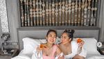 Intip Manisnya Model Maria Rahajeng Saat Kulineran di Maldives hingga Jepang