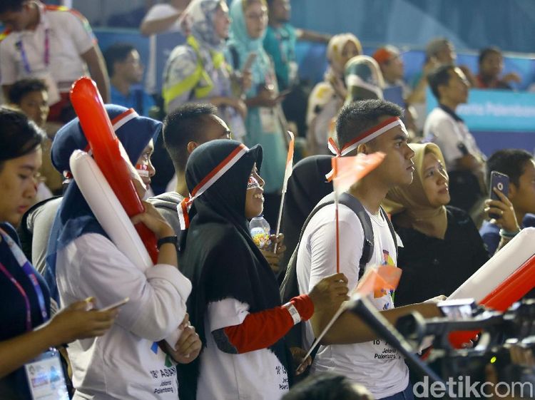 Riuh Rendah Penonton Final Panjat Tebing