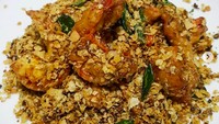 Nggak cuma buatan restoran, ada udang gandum enak buatan sendiri. @yumiellen juga membagikan resepnya termasuk bahan sereal pelengkap udang gandum. Foto: Instagram