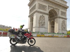 Motor yang Sama dengan Tunggangan Anies Dibawa Jakarta-London