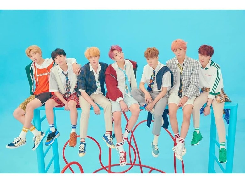 BTS Pecahkan Berbagai Rekor Lewat IDOL BTS Pecahkan Berbagai Rekor Lewat IDOL