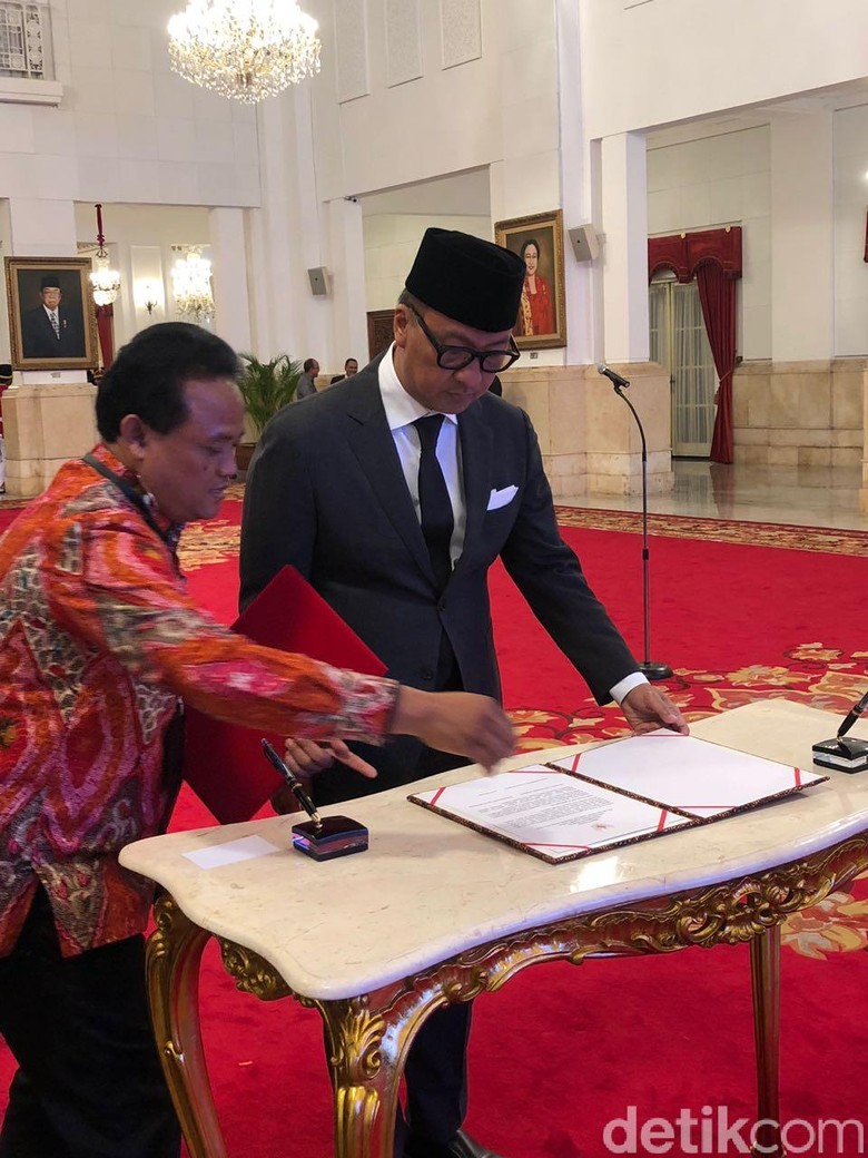 Agus Gumiwang saat dilantik. Foto: Ray Jordan/detikcom Agus Gumiwang saat dilantik. Foto: Ray Jordan/detikcom