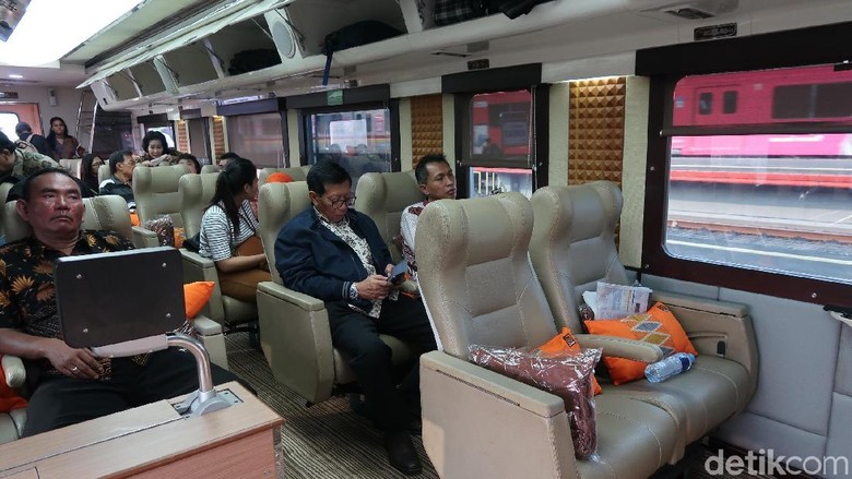 Penumpang kereta api (Bona/detikTravel) Penumpang kereta api (Bona/detikTravel)