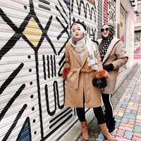 Memiliki suara merdu seperti ayah dan kakaknya, Putdel juga sering membuat video cover. Akun Youtube-nya kini sudah memiliki 120 ribu subscribers. Foto: Instagram/putridelina