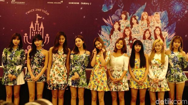 Dear ONCE Indonesia, Ada Pesan Nih Buat Kalian dari TWICE