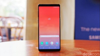2. Samsung Galaxy Note 9 dengan skor total 92. Nilai foto 96, video 86. Foto: Adi Fida Rahman/detikINET