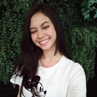 Yuki juga mengatakan jika ia jarang memakai pelembap meski sering mengandalkan sheet mask. Aku pakai sheet mask dari brand Senka juga sayangnya belum ada di Indonesia, ungkap pemain film Wedding Operation tersebut.  Foto: Dok. Instagram/ Yuki Kato