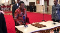 Agus dipilih menjadi wakil ketua DPD Golkar Jawa Barat pada 2004 lalu. Kemudian kariernya menanjak saat dipilih menjadi Ketua DPP Partai Golkar Bidang Kesejahteraan Rakyat 2009-2011. Foto: Ray Jordan/detikcom