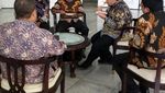 Mundur Jadi Mensos, Intip Yuk Gaya Makan Idrus Marham