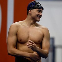 Atlet yang bukan hanya tampan tapi juga bertubuh atletis ini adalah Joseph Schooling. Dia adalah atlet renang Singapura yang mempersembahkan emas untuk negaranya di Asian Games 2018. Perenang 23 tahun ini juga pernah memberikan emas untuk Singapura di Olimpiade Brazil. Foto: Dok. Instagram, Dok. Getty Images