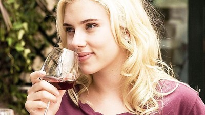 Ini Dia  Makanan Favorit Artis Berpenghasilan Terbesar, Scarlett Johansson
