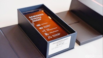 Lalu pada 23 Agustus kemarin, phablet penerus Galaxy Note 8 diluncurkan di Indonesia. Foto: Adi Fida Rahman/detikINET