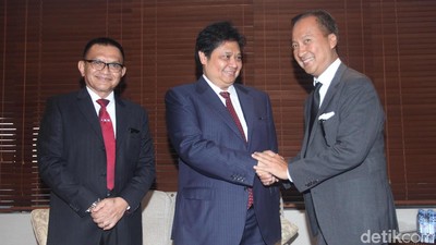Ucapan Selamat Airlangga untuk Agus Gumiwang