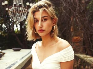 Perdana Bicara soal Tunangan dengan Bieber, Hailey Baldwin: Excited!