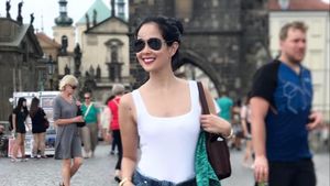 Tubuh Bugar Loemongga, Istri Mensos Baru Agus Gumiwang