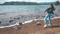 Ia wisata ke Loch Tarff yang cantik (kimbrlyryder/Instagram)