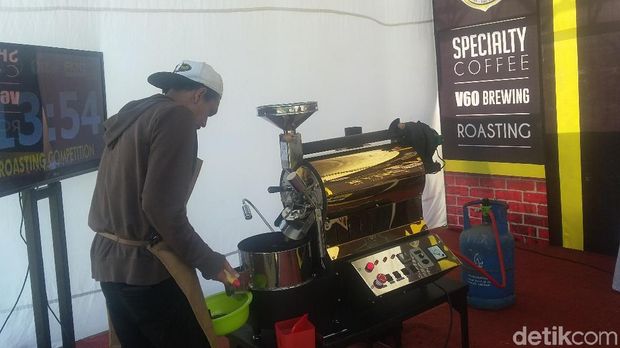 Saat Seratusan Barista Meracik Kopi Paling NIkmat di Bondowoso