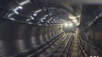 Pengetesan dilakukan dengan menjalankan kereta di jalur up-track (rel menuju Stasiun Bundaran Hotel Indonesia) lalu kembali ke Depo Lebak Bulus melalui rel yang sama. Foto: Dok. PT MRT Jakarta