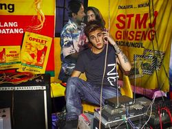 Kocaknya Jokowi Anak Punk Sampai Donald Trump Jadi Korban Editan