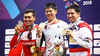 Di cabang balap sepeda BMX putra, medali emas diraih oleh Yoshitaku Nagasako dari Jepang. Sementara medali perunggu diraih oleh Daniel Patrick Caluag dari Filipina.
