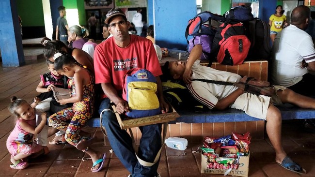 Blak-Blakan Wamenlu Venezuela soal Penyebab Krisis Ekonomi