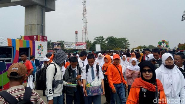 Penonton di Jakabaring Sport City 