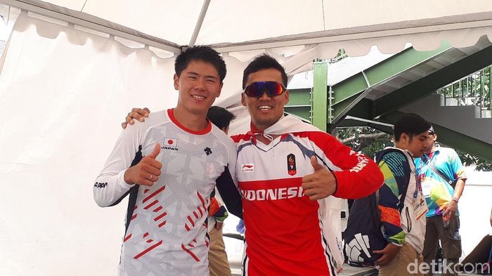 I Gusti Bagus Saputra, pebalap BMX dan atlet Jepang Yoshitaku Nagasako (Mercy Raya/detikSport) I Gusti Bagus Saputra, pebalap BMX dan atlet Jepang Yoshitaku Nagasako (Mercy Raya/detikSport)
