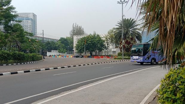 Lalu lintas di sekitar Monas lancar dan normal lagi.