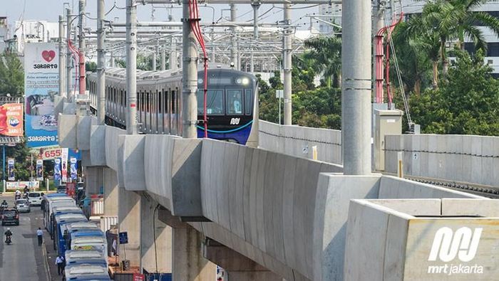 MRT Jakarta Diminta Belajar dari Kasus Mogok LRT Palembang