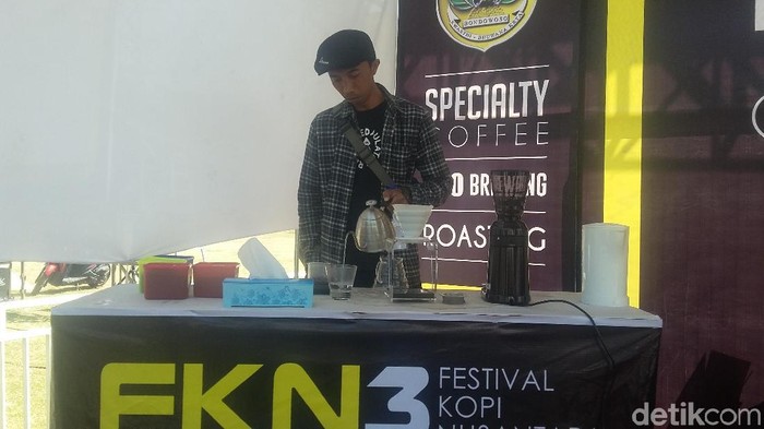 Saat Seratusan Barista Meracik Kopi Paling NIkmat di Bondowoso