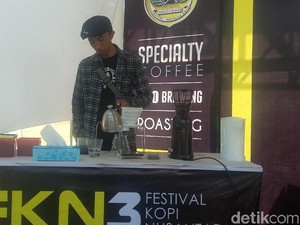 Saat Seratusan Barista Meracik Kopi Paling NIkmat di Bondowoso